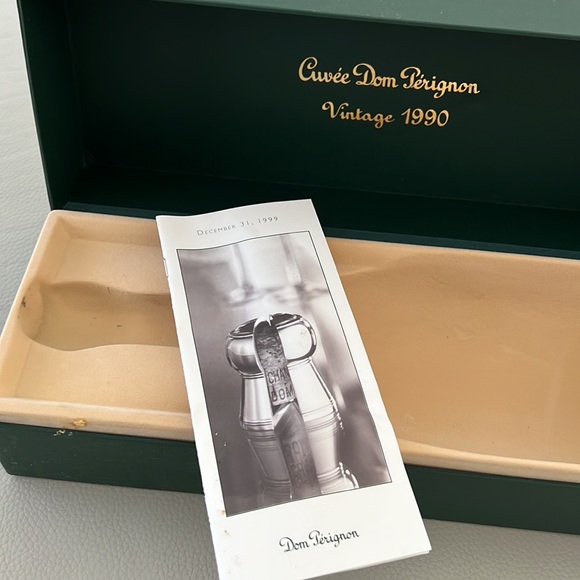 Vintage 1990 Dom Perignon Champagne Gift Box with pamphlet - Picture 6 of 8